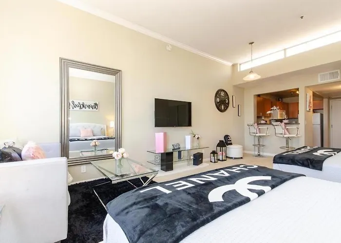 Loft Apartments At Hollywood Free Parking Close To Studios Universal